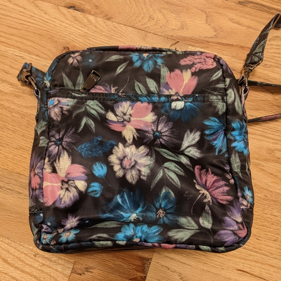 Lug crossbody bag - Picture 3 of 13